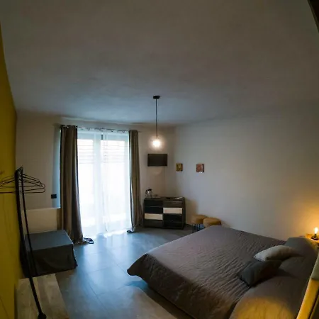 Vitae Di Langa 팜스테이 그린자네 카보르